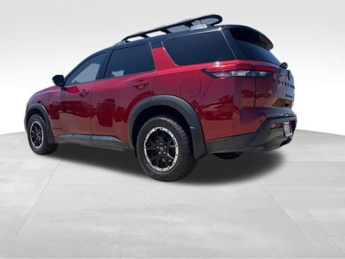 Used 2025 Nissan Pathfinder Rock Creek AWD/4WD image 6