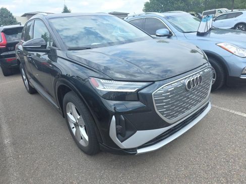 Used 2023 Audi Q4 e-tron Prestige AWD/4WD image 9
