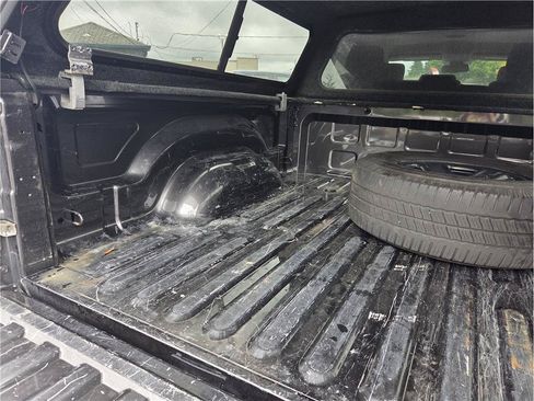 Used 2017 RAM 2500 Tradesman w/ Chrome Appearance Group RWD image 38