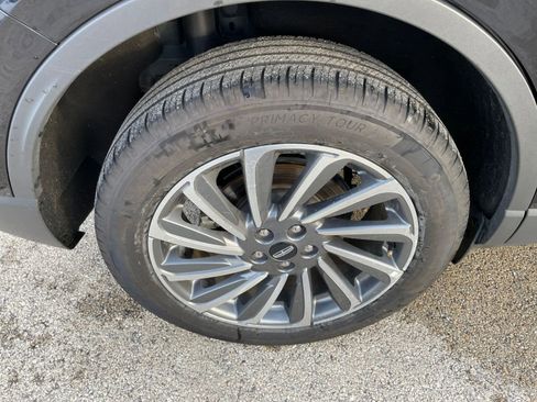 Used 2024 Lincoln Corsair Reserve image 31