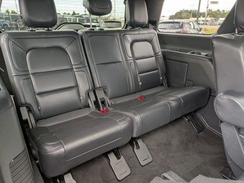 Used 2024 Lincoln Navigator Reserve AWD/4WD image 31