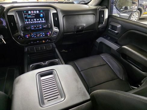 Used 2017 Chevrolet Silverado 1500 LTZ Z71 w/ Midnight Edition AWD/4WD image 20