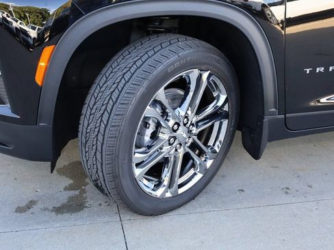 New 2026 Chevrolet Traverse LT w/ Driver Confidence Package FWD image 38
