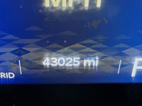 Used 2024 Jeep Wrangler Unlimited Sahara image 16