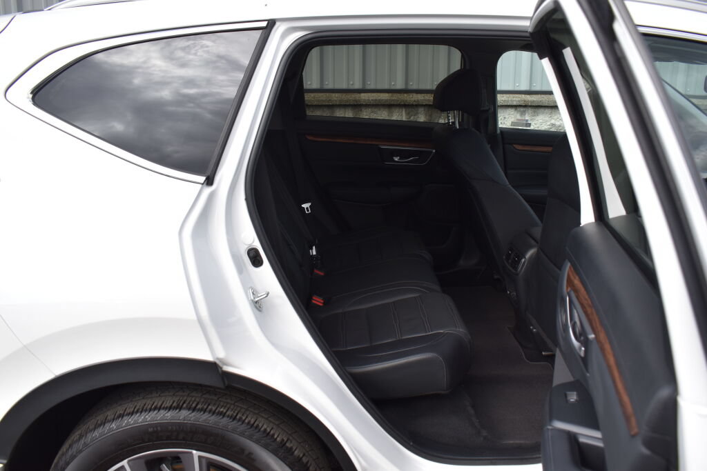 Used 2022 Honda CR-V Touring image 23
