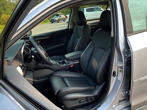 Used 2025 Subaru Legacy Limited image 20