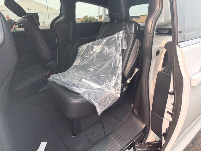 New 2027 Chrysler Pacifica Select AWD/4WD image 15