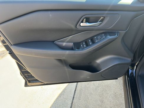 New 2026 Nissan Rogue SV image 10