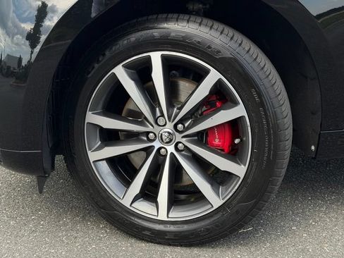 Used 2024 Jaguar F-PACE R-Dynamic S AWD/4WD image 16