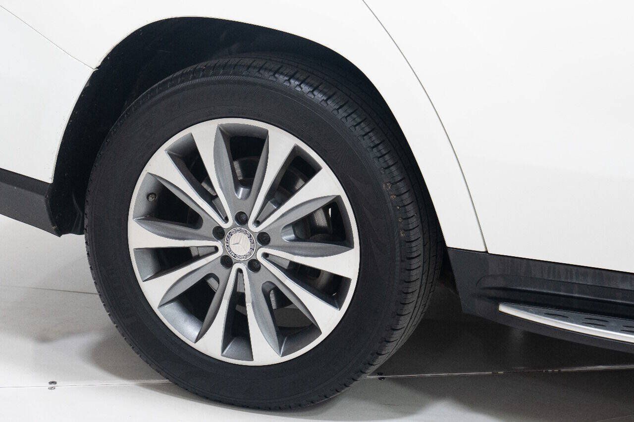 Used 2015 Mercedes-Benz GL 320 BlueTEC 4MATIC image 24