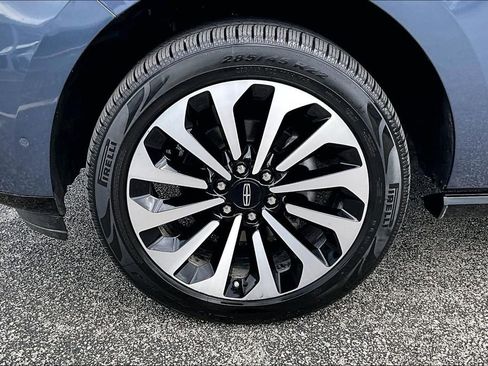 Used 2023 Lincoln Navigator L Reserve AWD/4WD image 11