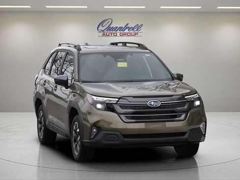 Used 2026 Subaru Forester Premium AWD/4WD image 2