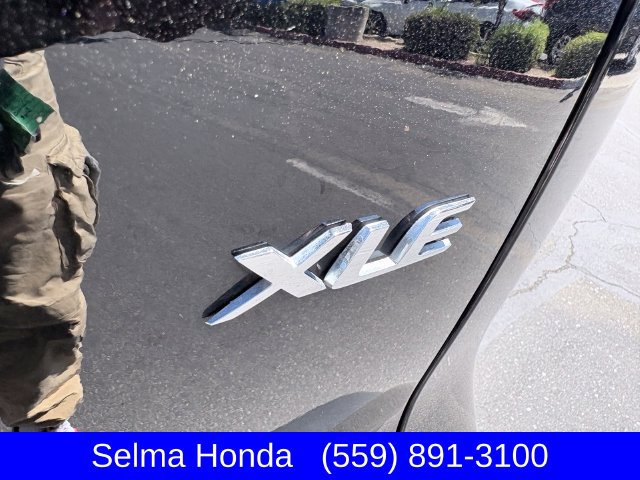 Used 2024 Toyota Corolla Cross XLE w/ Convenience Package FWD image 28