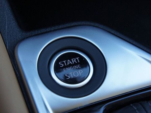 Used 2024 Nissan Sentra SV w/ SV Premium Package FWD image 17