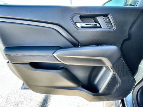 Used 2024 Chevrolet Colorado LT image 21