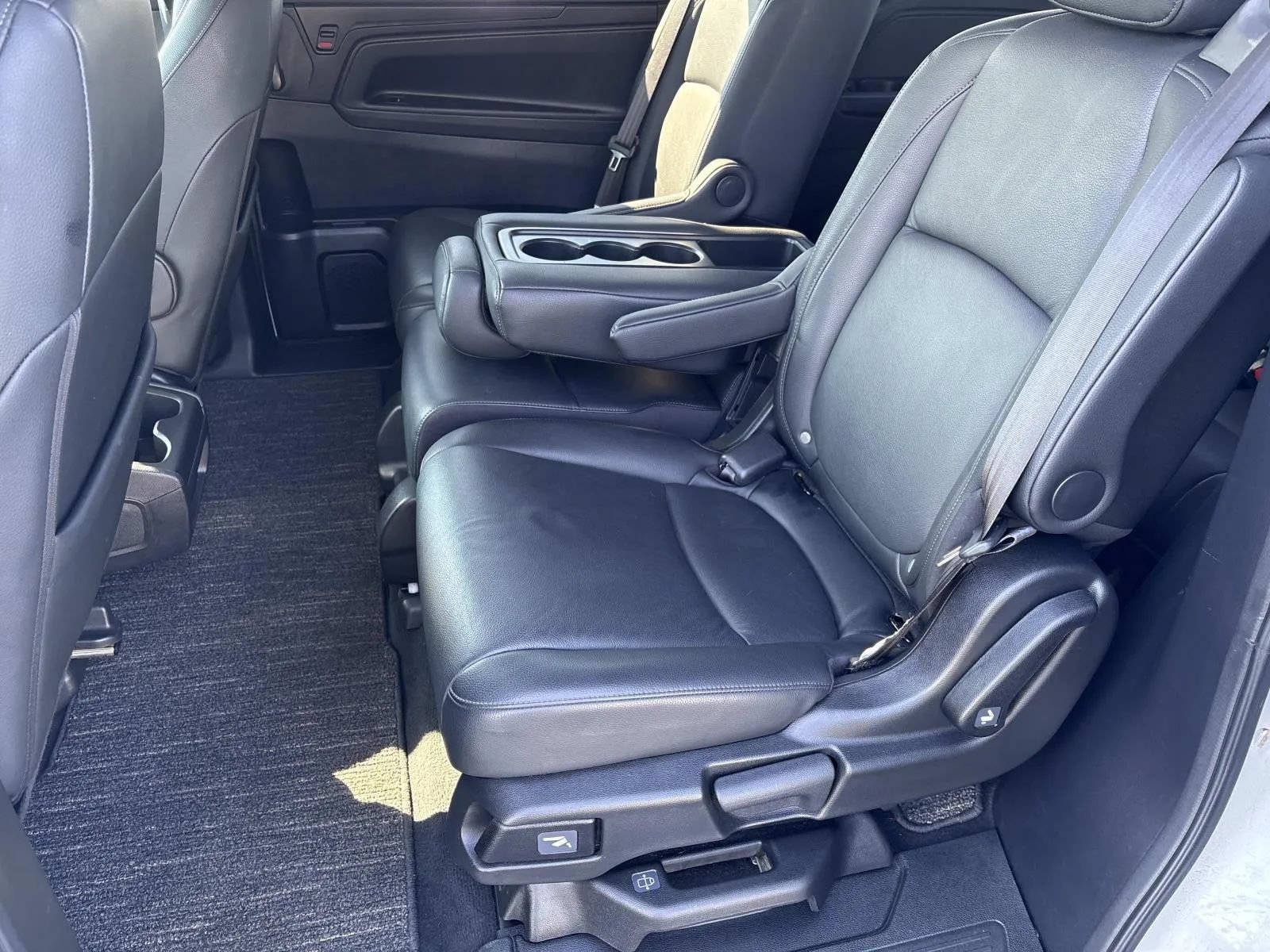 Used 2025 Honda Odyssey EX-L image 12