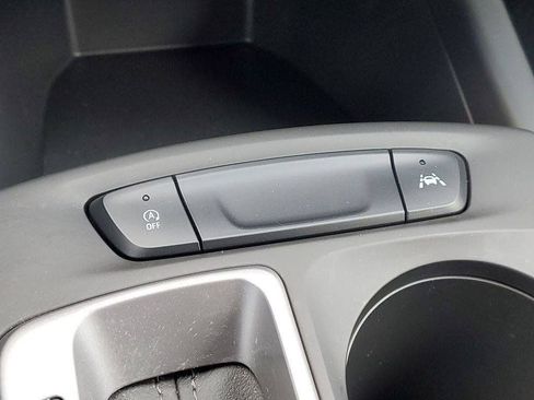 Certified 2024 Chevrolet Trax LS w/ LS Convenience Package FWD image 17