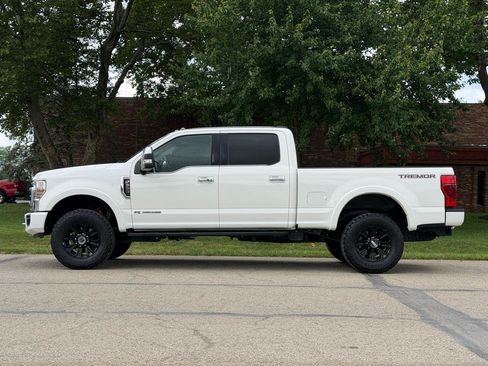 Used 2020 Ford F350 Platinum w/ Tremor Off-Road Package AWD/4WD image 3