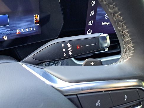 Used 2025 Chevrolet Equinox LT image 22