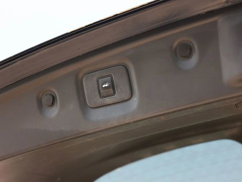 Used 2015 INFINITI QX60 FWD w/ Deluxe Touring Package image 48