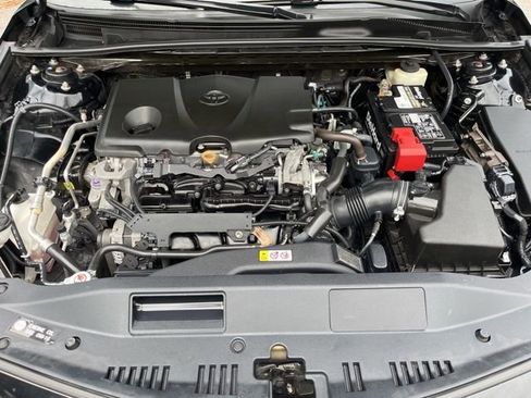 Used 2018 Toyota Camry SE image 31