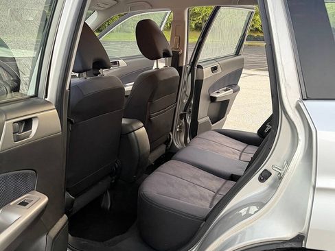 Used 2010 Subaru Forester 2.5X AWD/4WD image 12