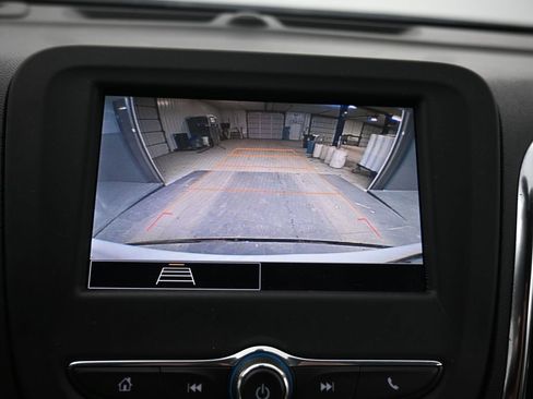 Used 2024 Chevrolet Equinox LT image 11