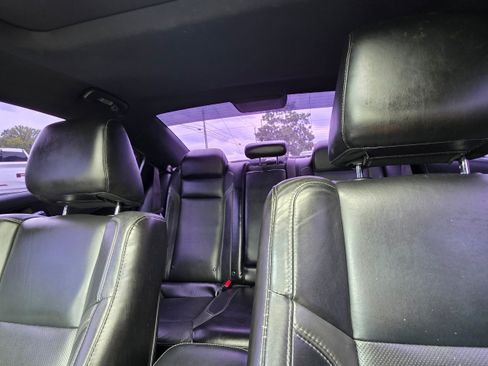 Used 2019 Dodge Charger SXT w/ Leather Interior Group RWD image 18