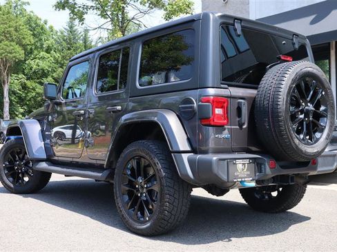 Used 2022 Jeep Wrangler Unlimited Sahara w/ Cold Weather Group image 6