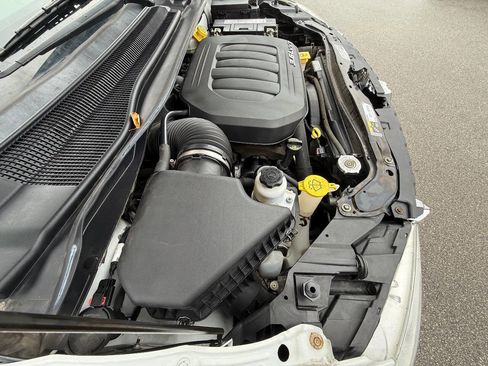 Used 2017 Dodge Grand Caravan SXT image 25