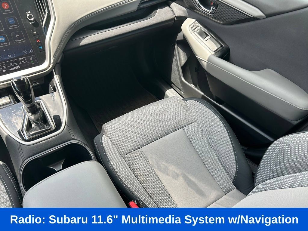 Used 2025 Subaru Outback Premium AWD/4WD image 12