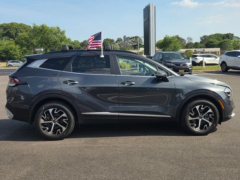 Used 2023 Kia Sportage EX w/ EX Premium Package AWD/4WD image 3