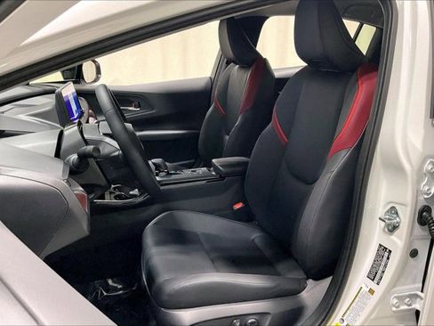 New 2026 Toyota Prius XSE Premium FWD image 9