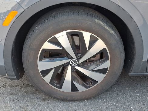 Certified 2023 Volkswagen ID.4 Pro RWD image 4