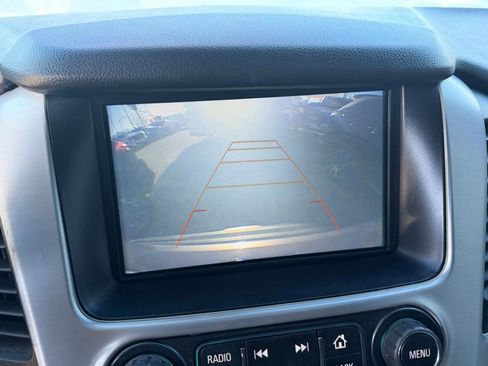 Used 2019 GMC Yukon SLE w/ SLE Value Package image 9