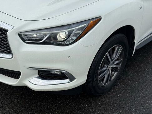 Used 2017 INFINITI QX60 AWD w/ Premium Plus Package image 32