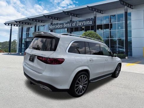 New 2026 Mercedes-Benz GLS 450 4MATIC image 4