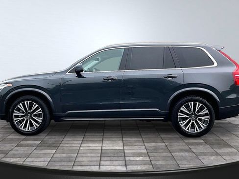 Used 2022 Volvo XC90 T5 Momentum w/ Climate Package AWD/4WD image 4