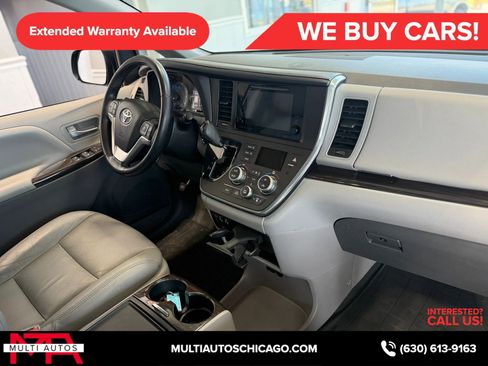 Used 2016 Toyota Sienna XLE Premium image 34