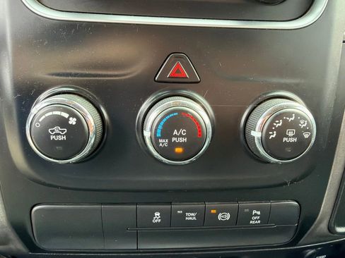 Used 2017 RAM 2500 Tradesman w/ Chrome Appearance Group AWD/4WD image 39