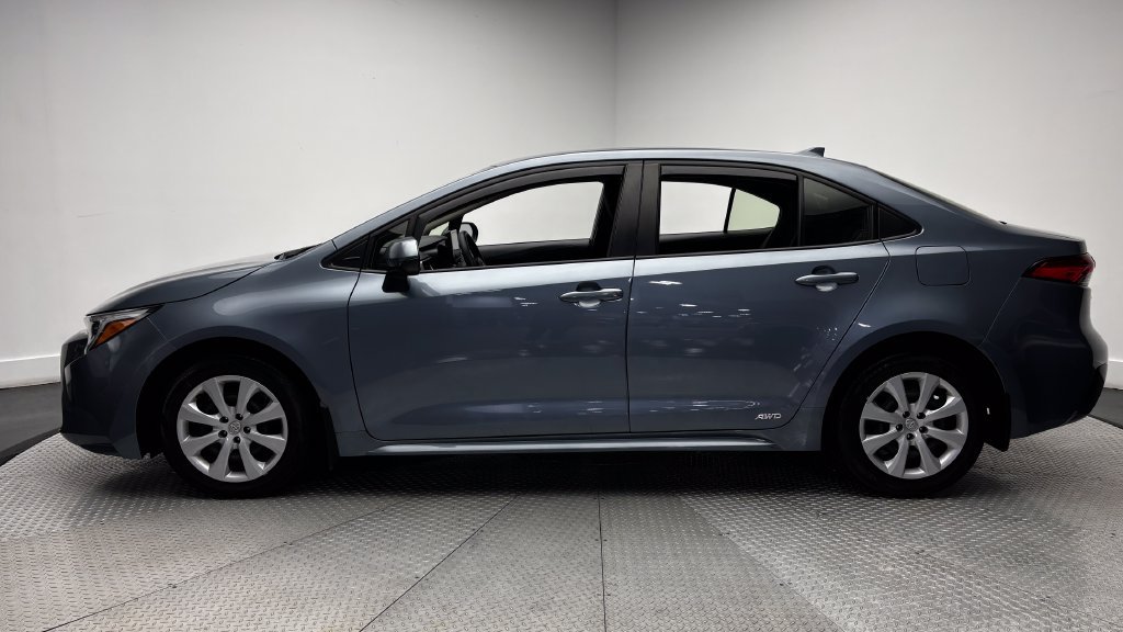 Certified 2024 Toyota Corolla LE AWD/4WD image 4
