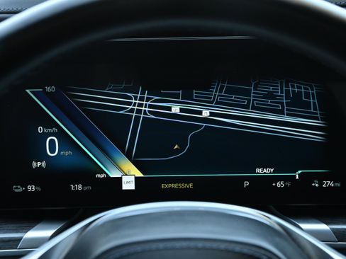 Certified 2024 BMW i7 eDrive50 image 31