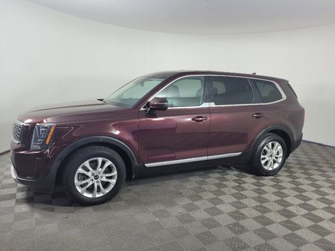 Used 2020 Kia Telluride LX FWD image 2