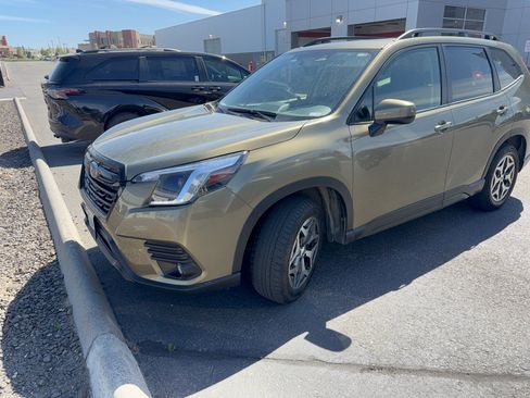 Used 2024 Subaru Forester Premium AWD/4WD image 36
