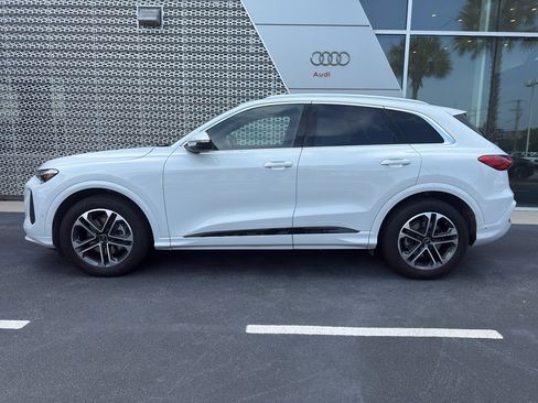 Certified 2025 Audi Q5 Prestige AWD/4WD image 3