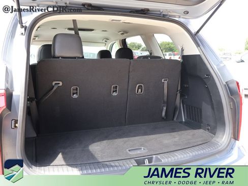 Used 2023 Kia Telluride S AWD/4WD image 15
