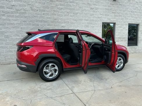 Used 2022 Hyundai Tucson SEL w/ Cargo Package AWD/4WD image 12