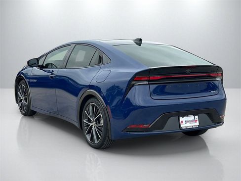 Used 2025 Toyota Prius Limited image 7