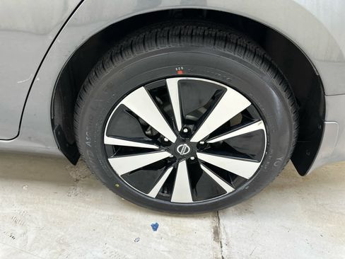 Certified 2021 Nissan Altima 2.5 SV image 11