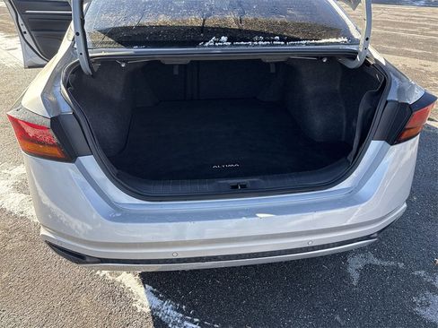 Used 2021 Nissan Altima 2.5 SV image 39